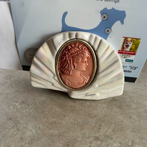 Fratelli Fanciullacci Ceramic Cameo Plaque napkin nail holder organizer 🙋‍♀️ - Picture 1 of 6
